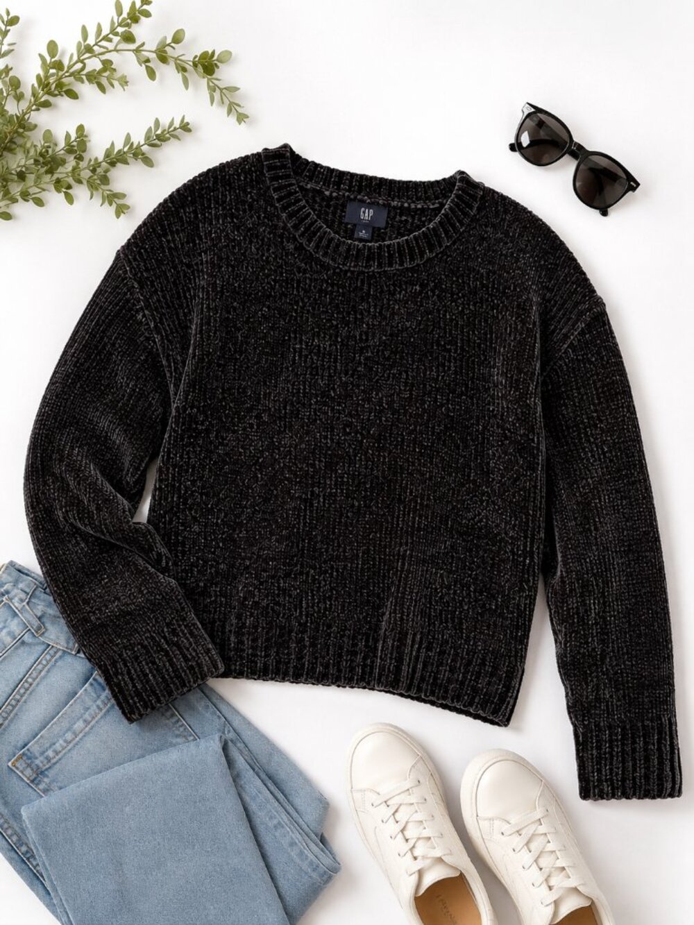Gap Dark Purple Chenille Sweater Women’s Medium Crewneck Cozy Pullover